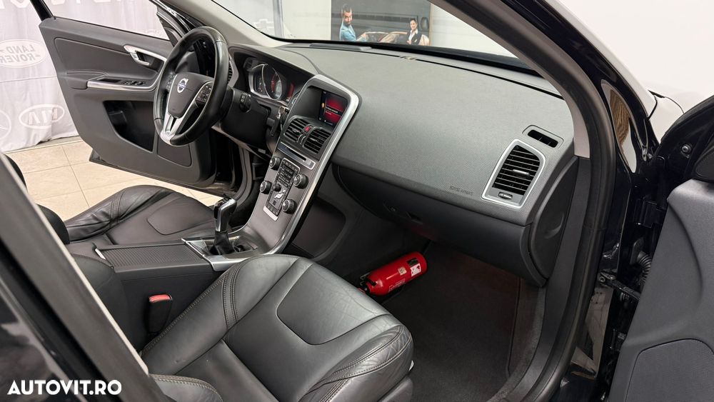 Volvo XC 60 D4 Summum - 8