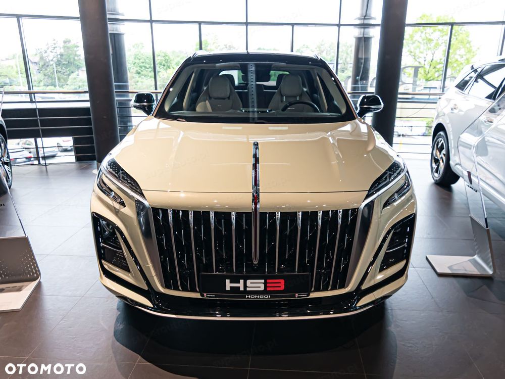 Hongqi HS3 - 3