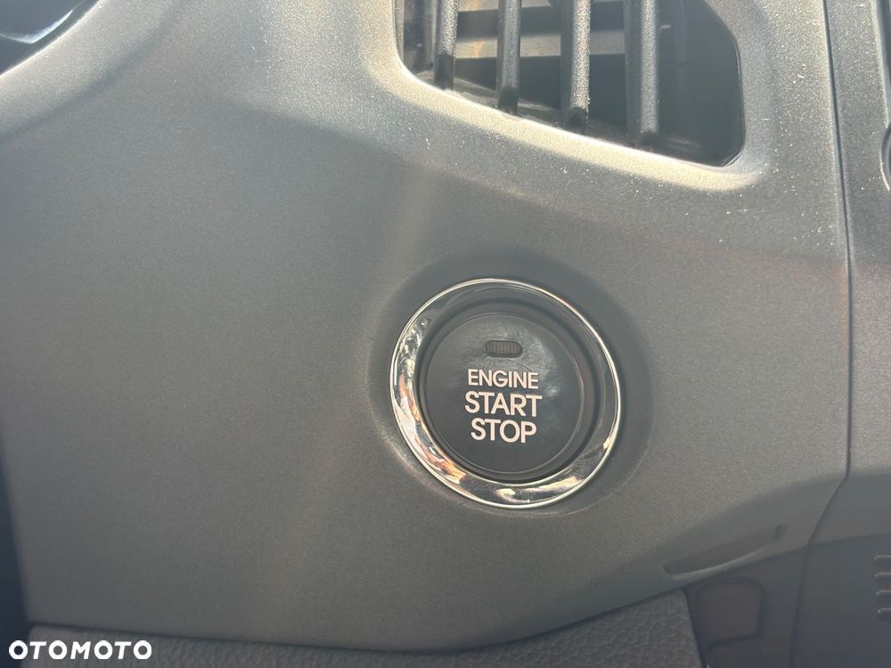 Kia Sportage 2.0 CRDI 2WD Spirit - 25