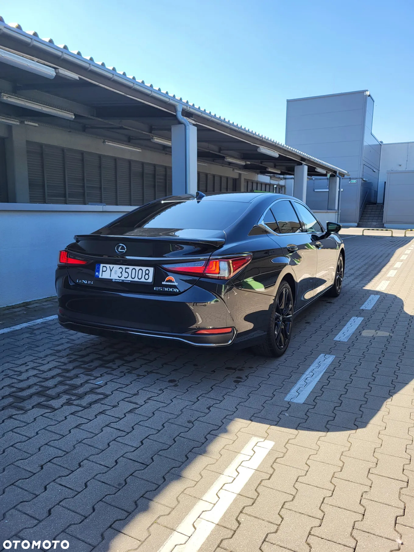 Lexus ES 300h F Sport - 10