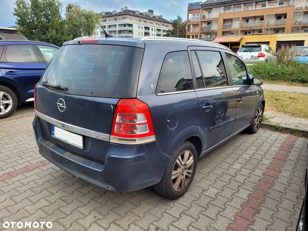 Opel Zafira - 4
