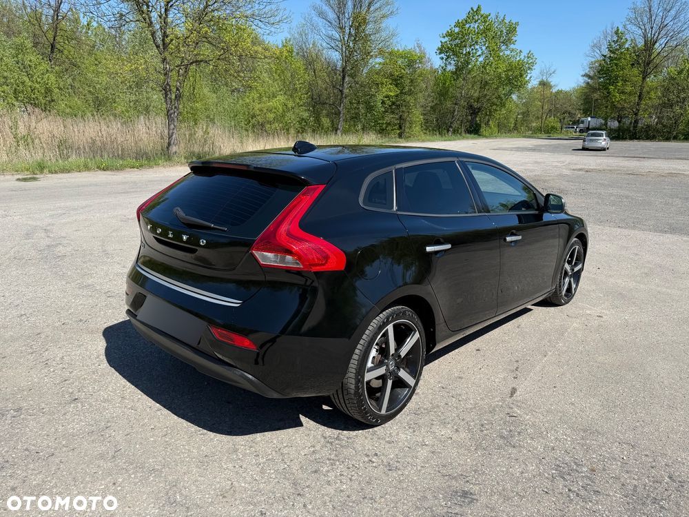 Volvo V40 D2 Drive-E Base - 19