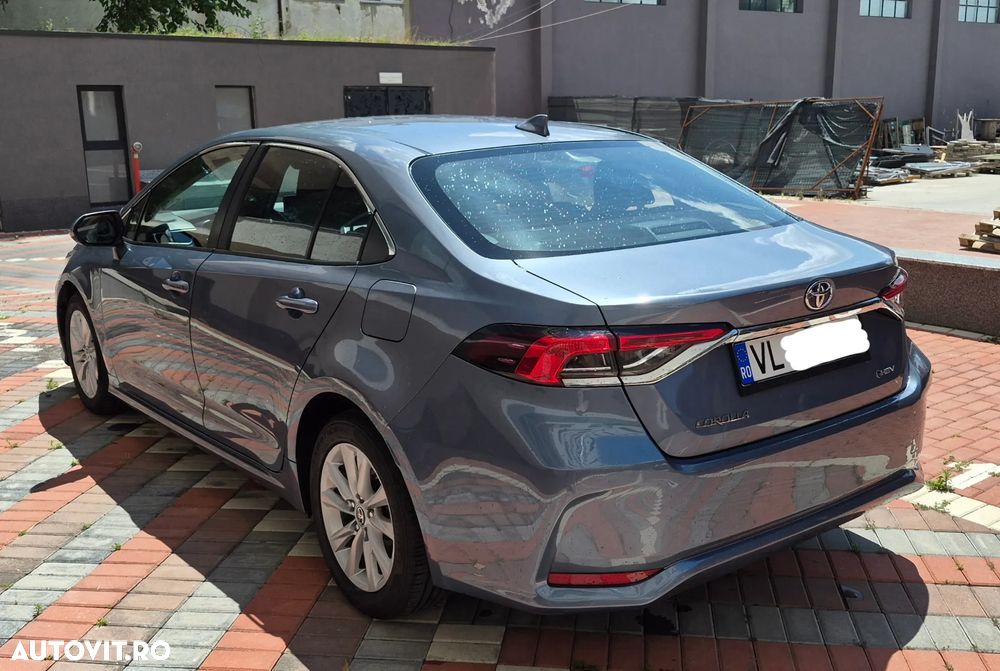 Toyota Corolla 1.8 HSD Business - 3