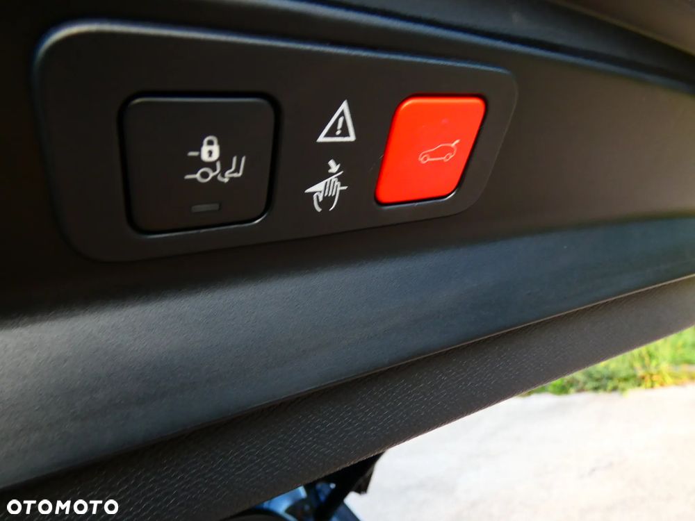 Peugeot 5008 BlueHDi 180 EAT6 GT - 26