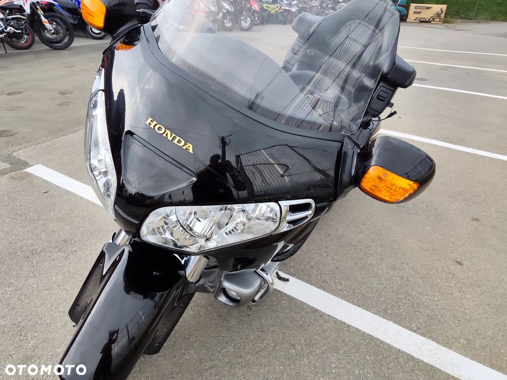 Honda GL - 8
