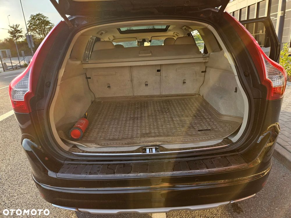 Volvo XC 60 D4 AWD Summum - 10