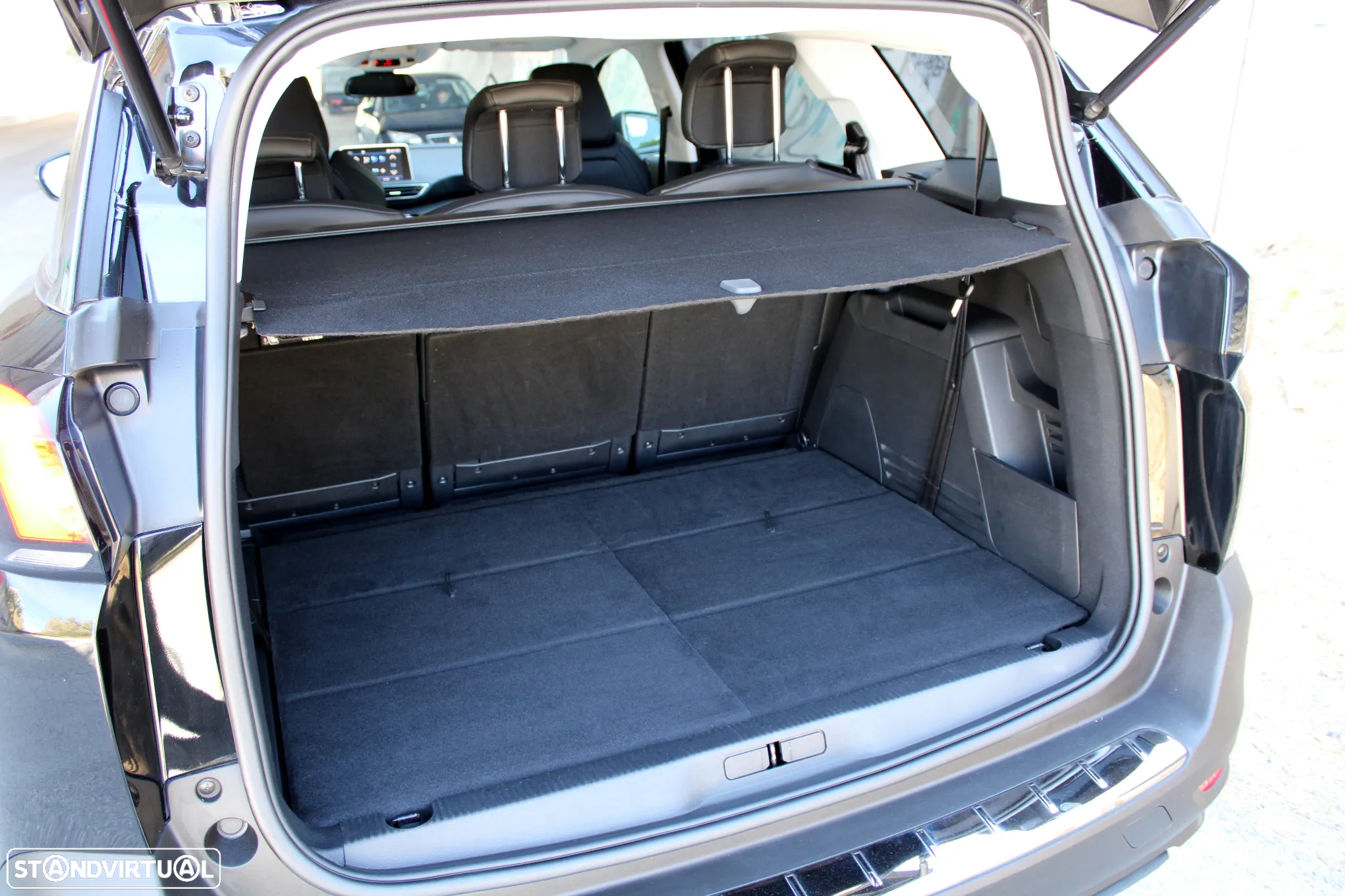 Peugeot 5008 1.5 BlueHDi Allure EAT8 - 19