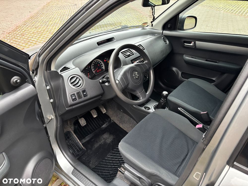 Suzuki Swift 1.3 Comfort dance - 11