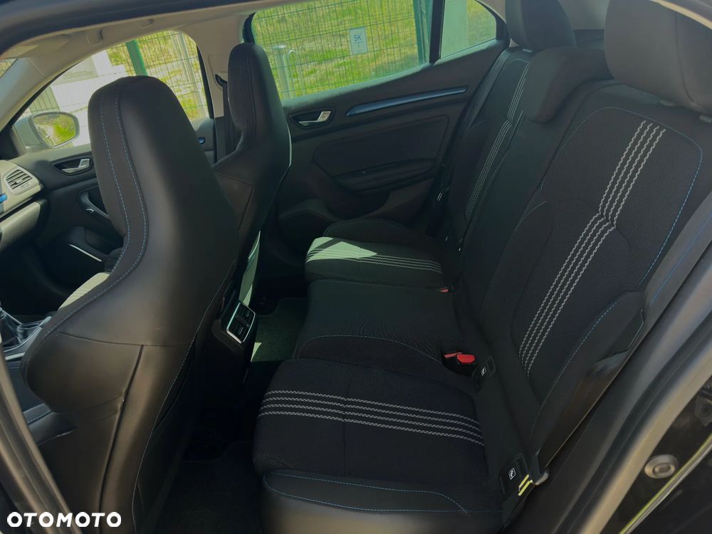 Renault Megane ENERGY dCi 130 GT LINE - 26