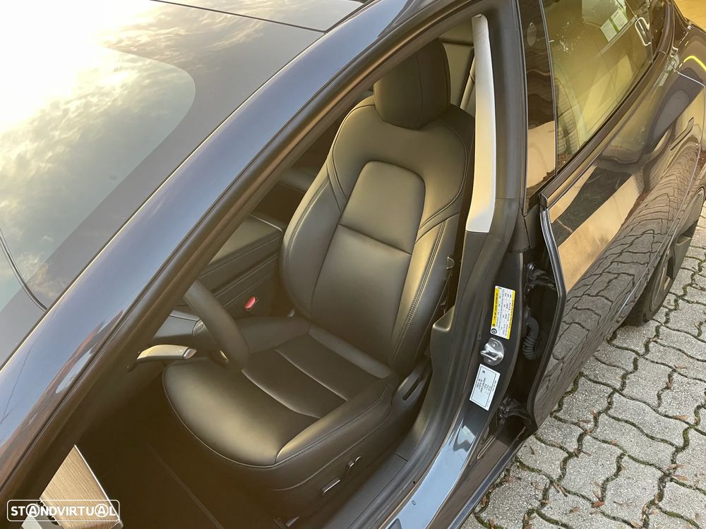 Tesla Model 3 RWD - 17