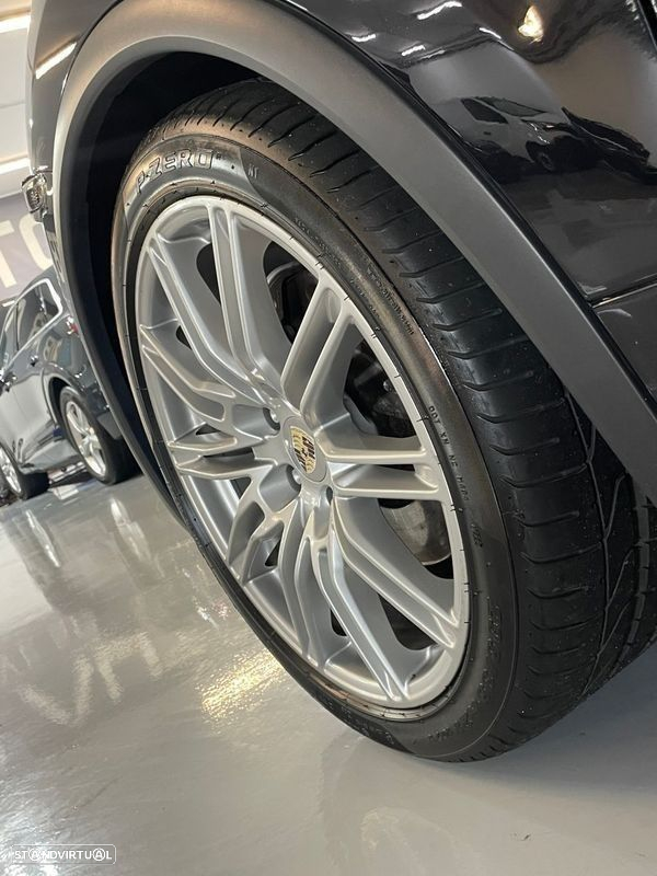 Porsche Cayenne S Hybrid - 19
