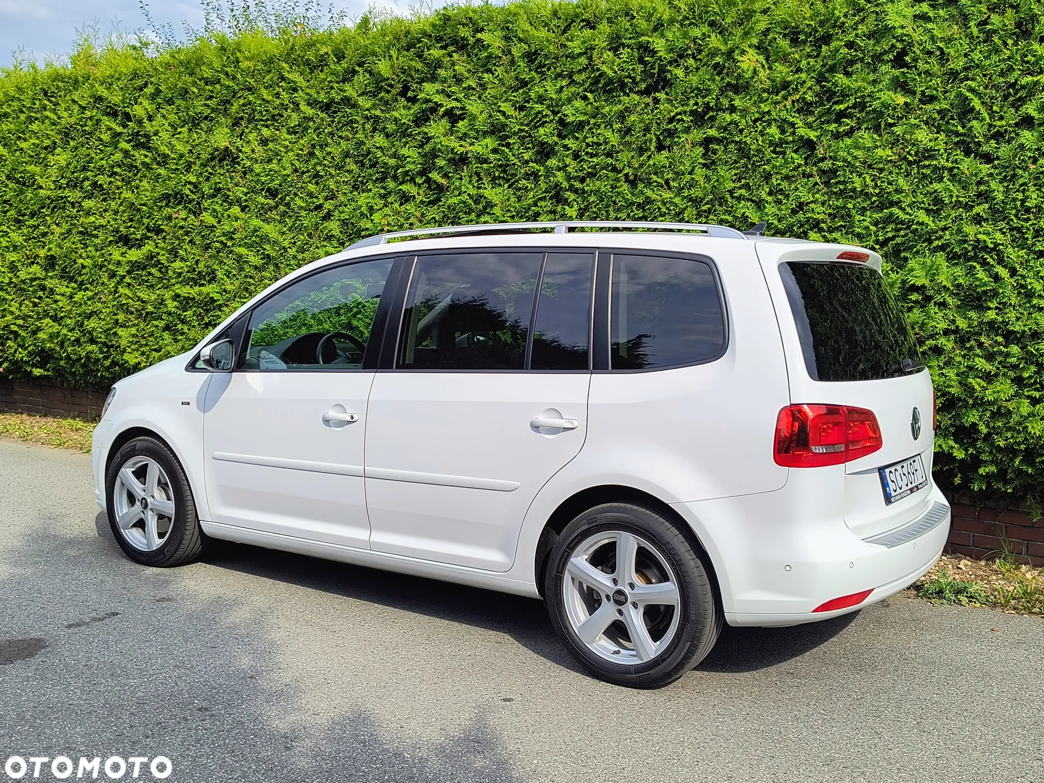 Volkswagen Touran 1.4 TSI DSG Cup - 3
