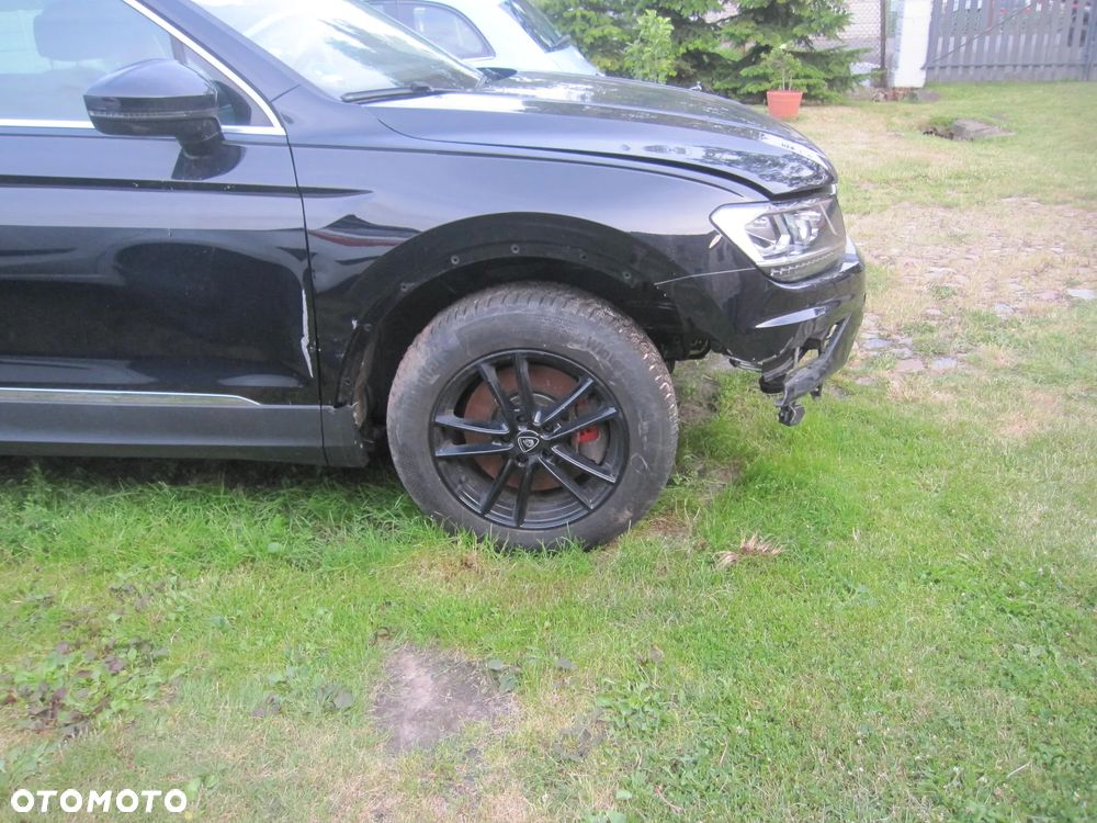 Volkswagen Tiguan 2.0 TSI 4Motion DSG Lounge Track & Style - 23