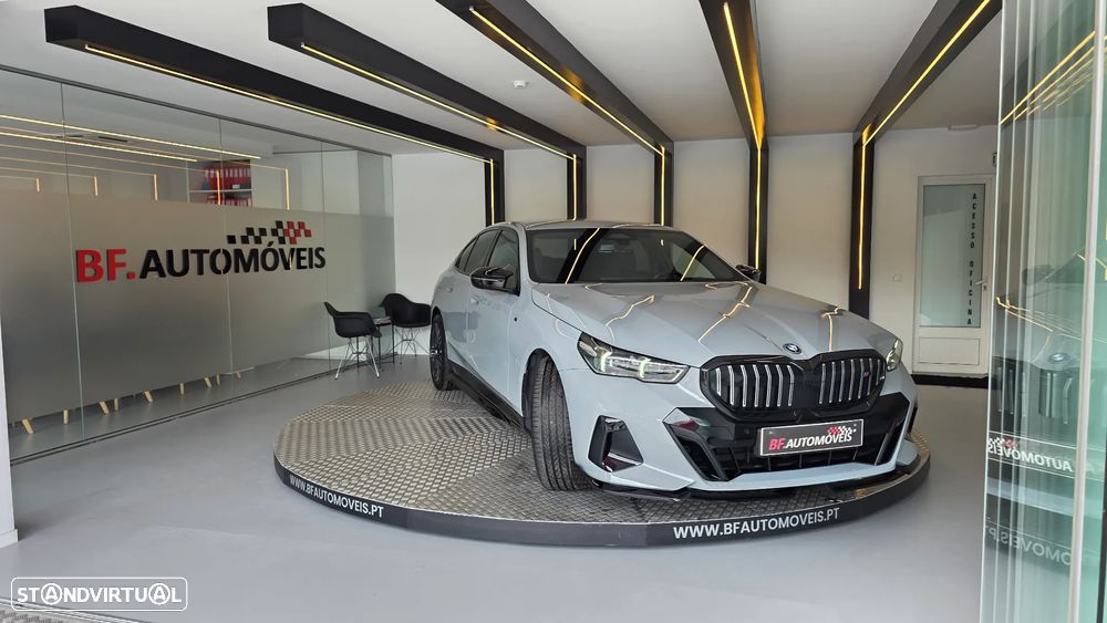 BMW 530 e Pack Desportivo M - 6