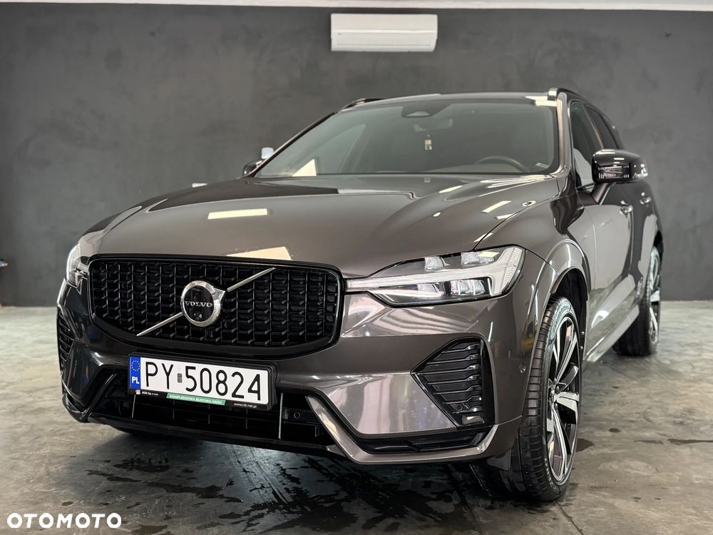 Volvo XC 60 B5 D AWD Plus Dark - 3