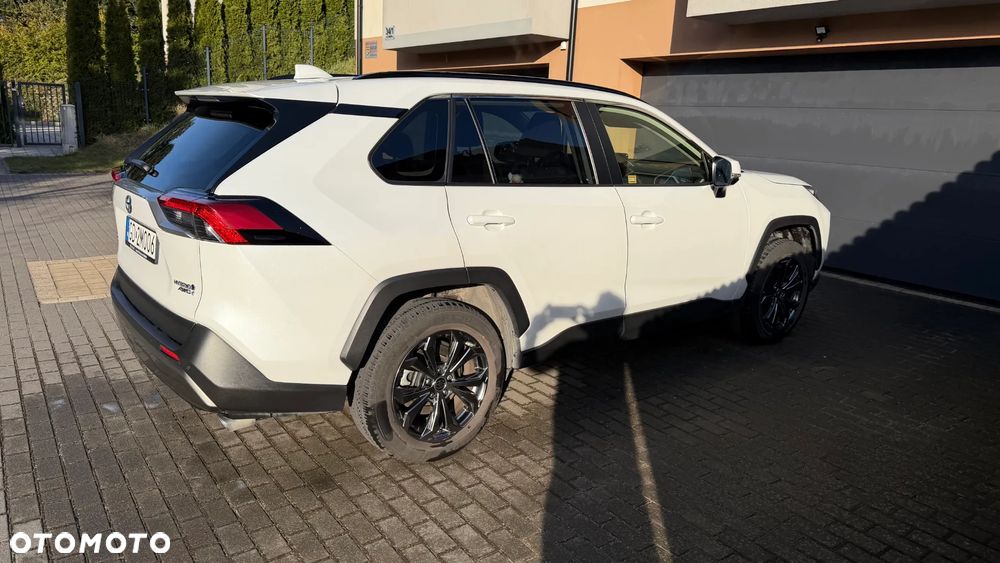 Toyota RAV4 - 6