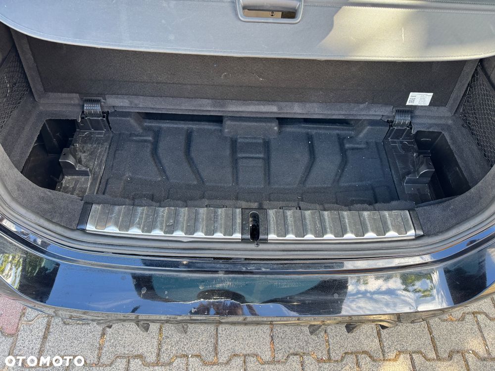 BMW Seria 3 330d xDrive M Sport - 32