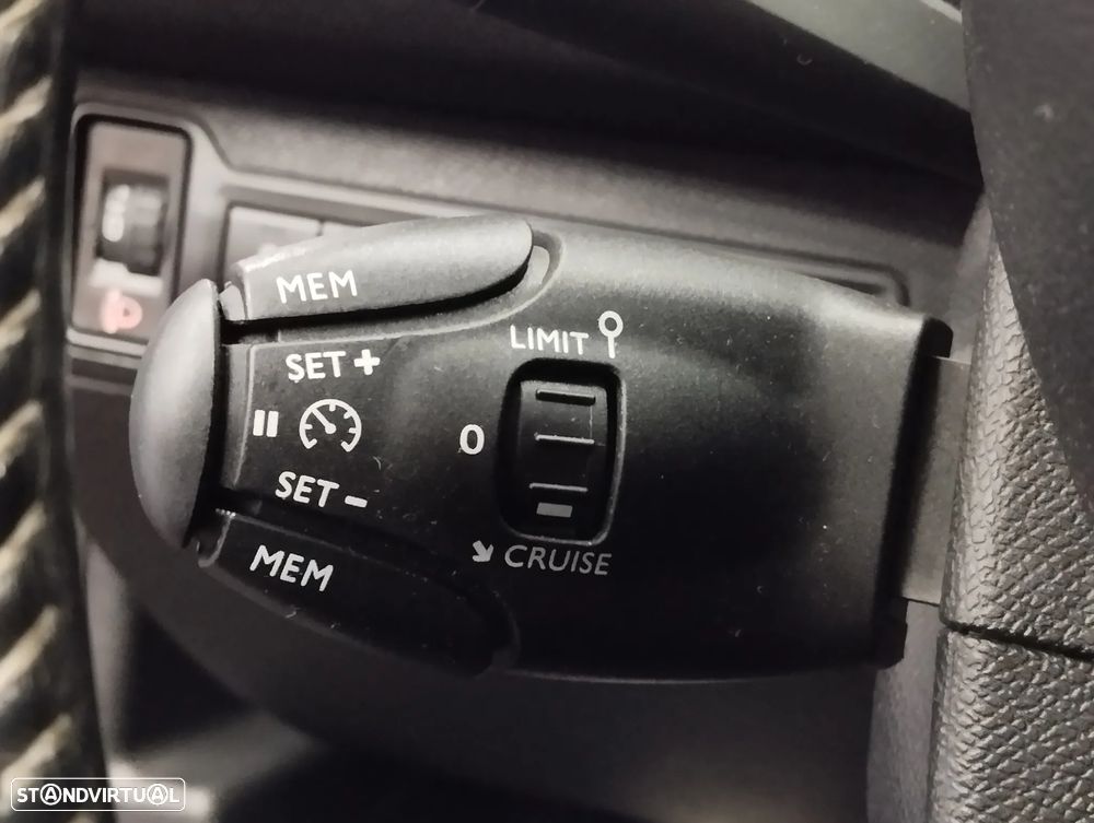 Peugeot 308 SW 1.6 BlueHDi Style - 25