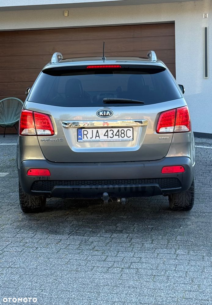 Kia Sorento 2010 photo 4