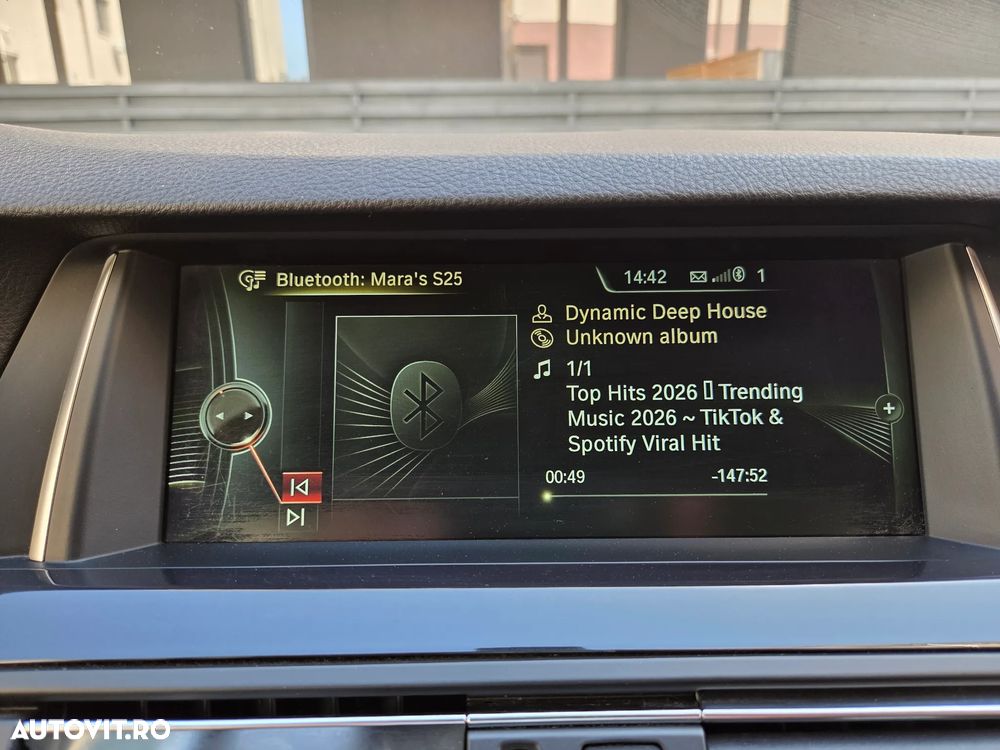 BMW Seria 5 520d xDrive - 27