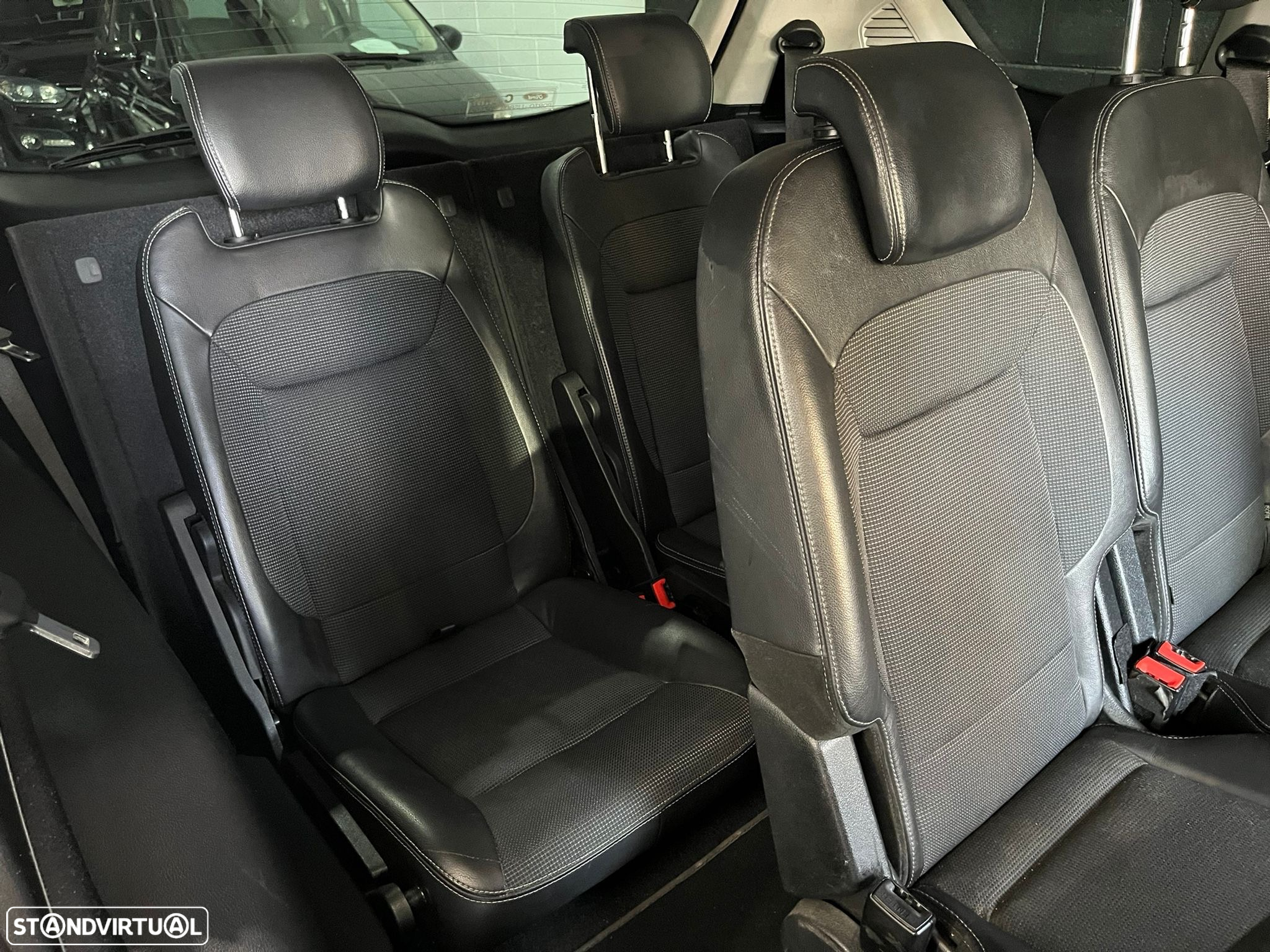 Ford S-Max 2.0 TDCi Titanium 7L - 14