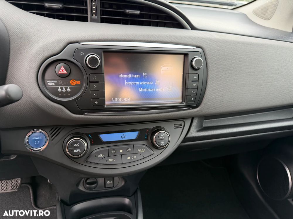 Toyota Yaris 1.5 VVT-i HSD Active - 15