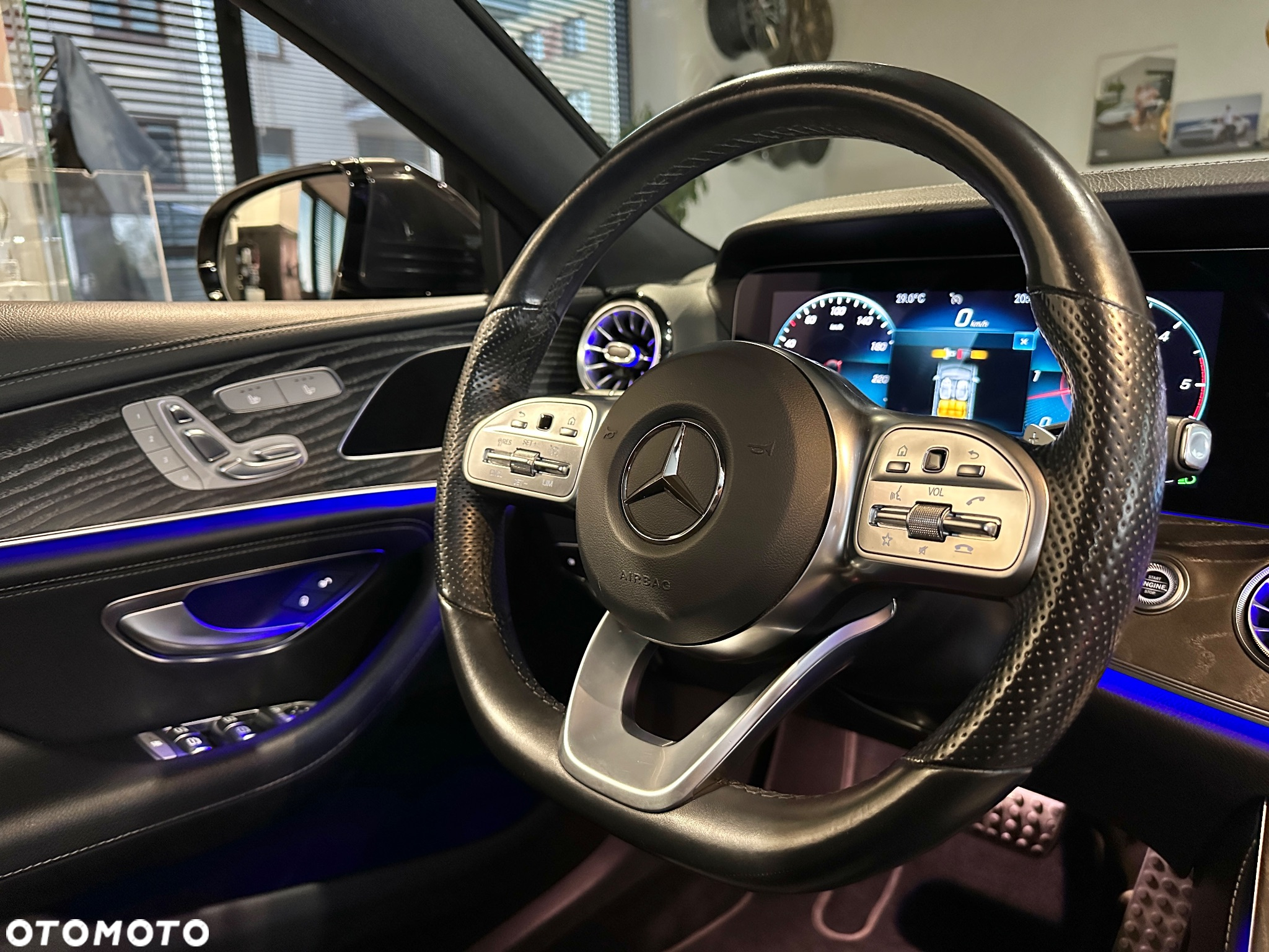 Mercedes-Benz CLS 400 d 4-Matic AMG - 16