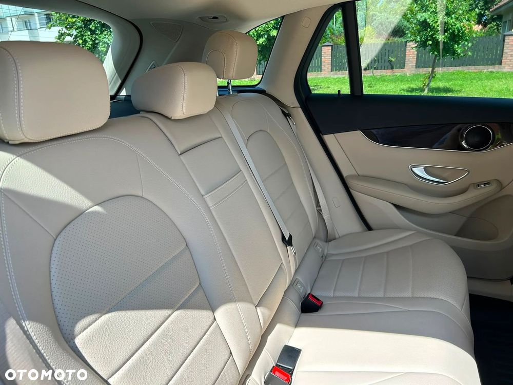 Mercedes-Benz GLC 300 4-Matic - 17