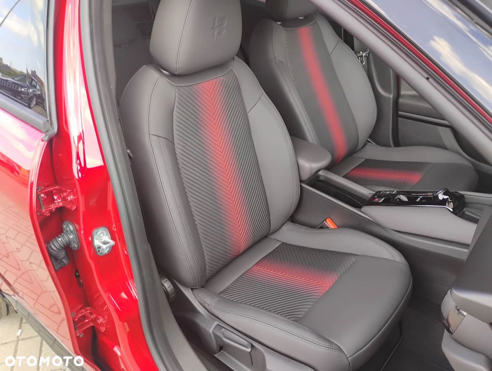 Alfa Romeo Junior 1.2 mHEV Ibrida Q4 eDCT - 14