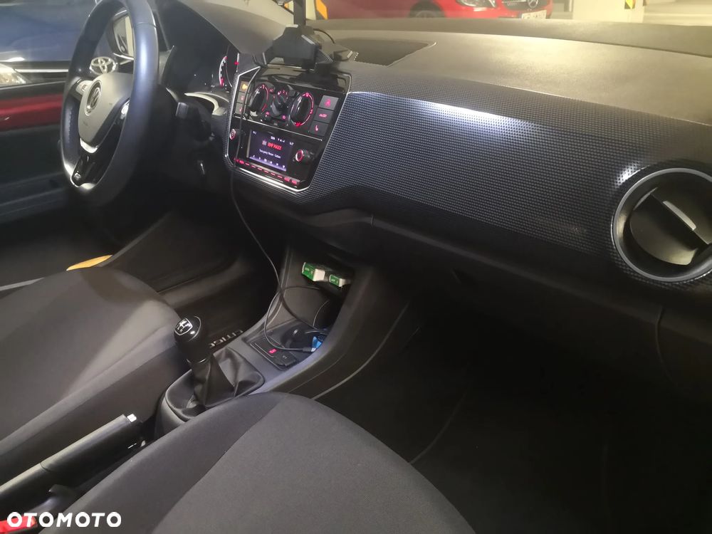 Volkswagen up! 1.0 Black Style - 14