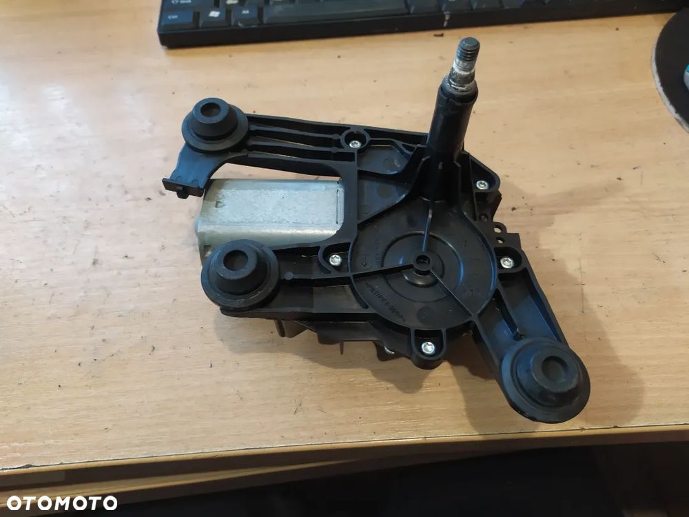 Silnik wycieraczki klapy bagażnika Peugeot 308 9680477480 - 4
