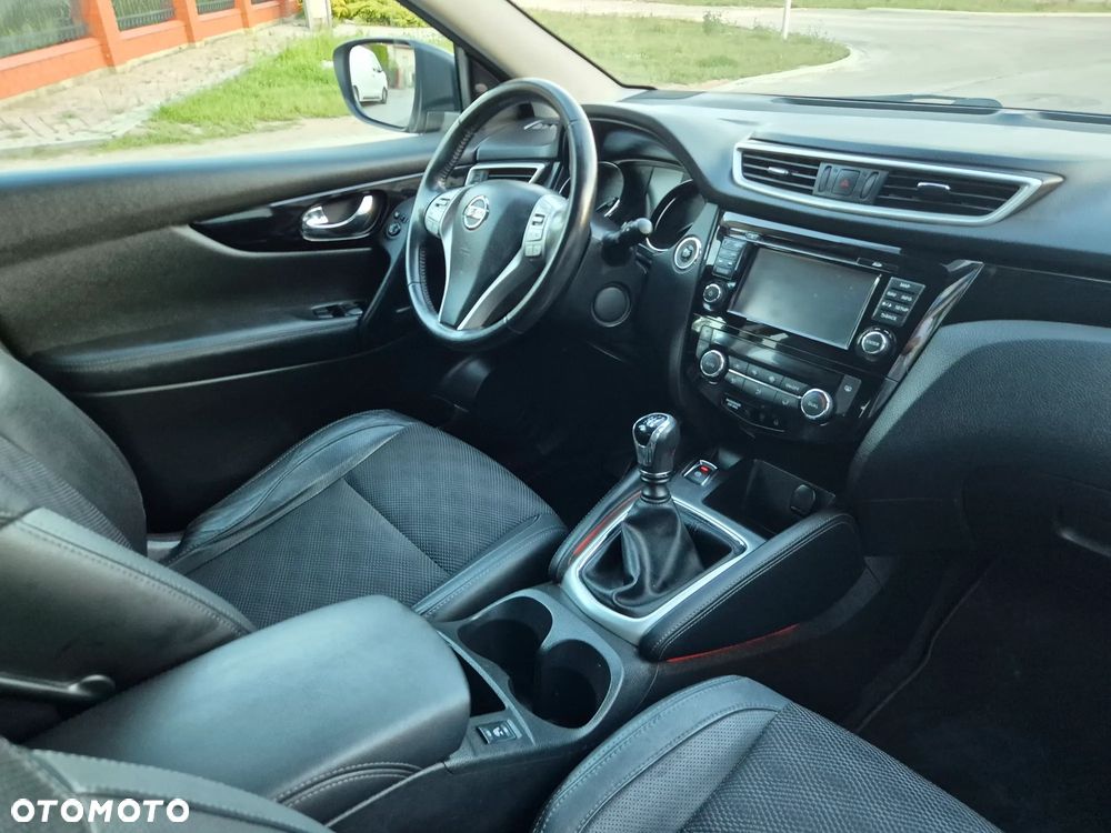 Nissan Qashqai 1.6 DCi 4x4 Tekna - 21