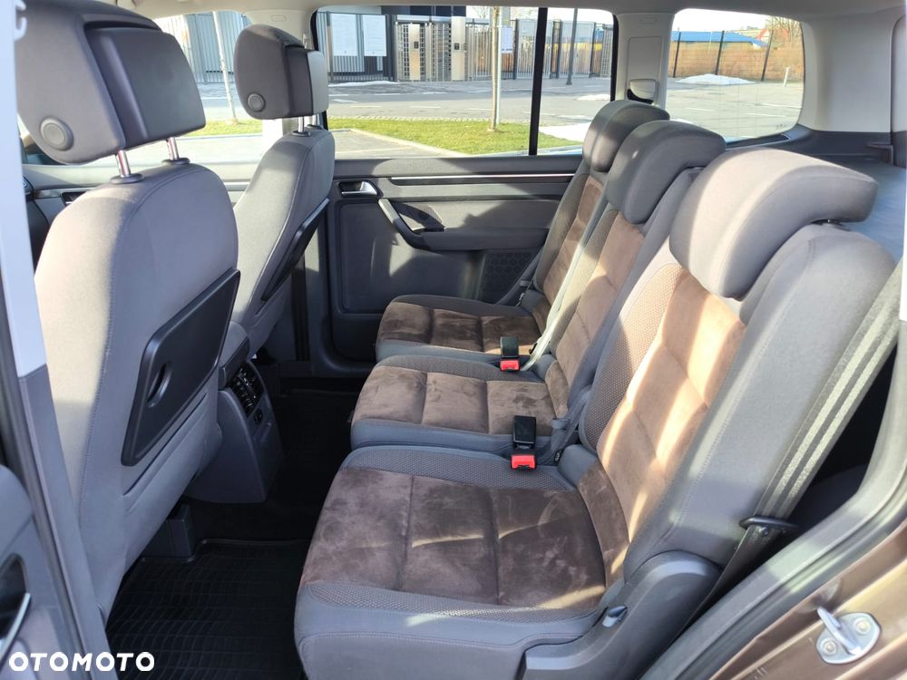 Volkswagen Touran 1.4 TSI EcoFuel DSG Comfortline - 19