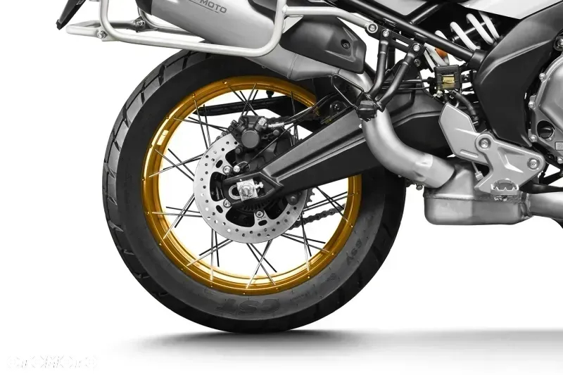 CFMoto MT - 6