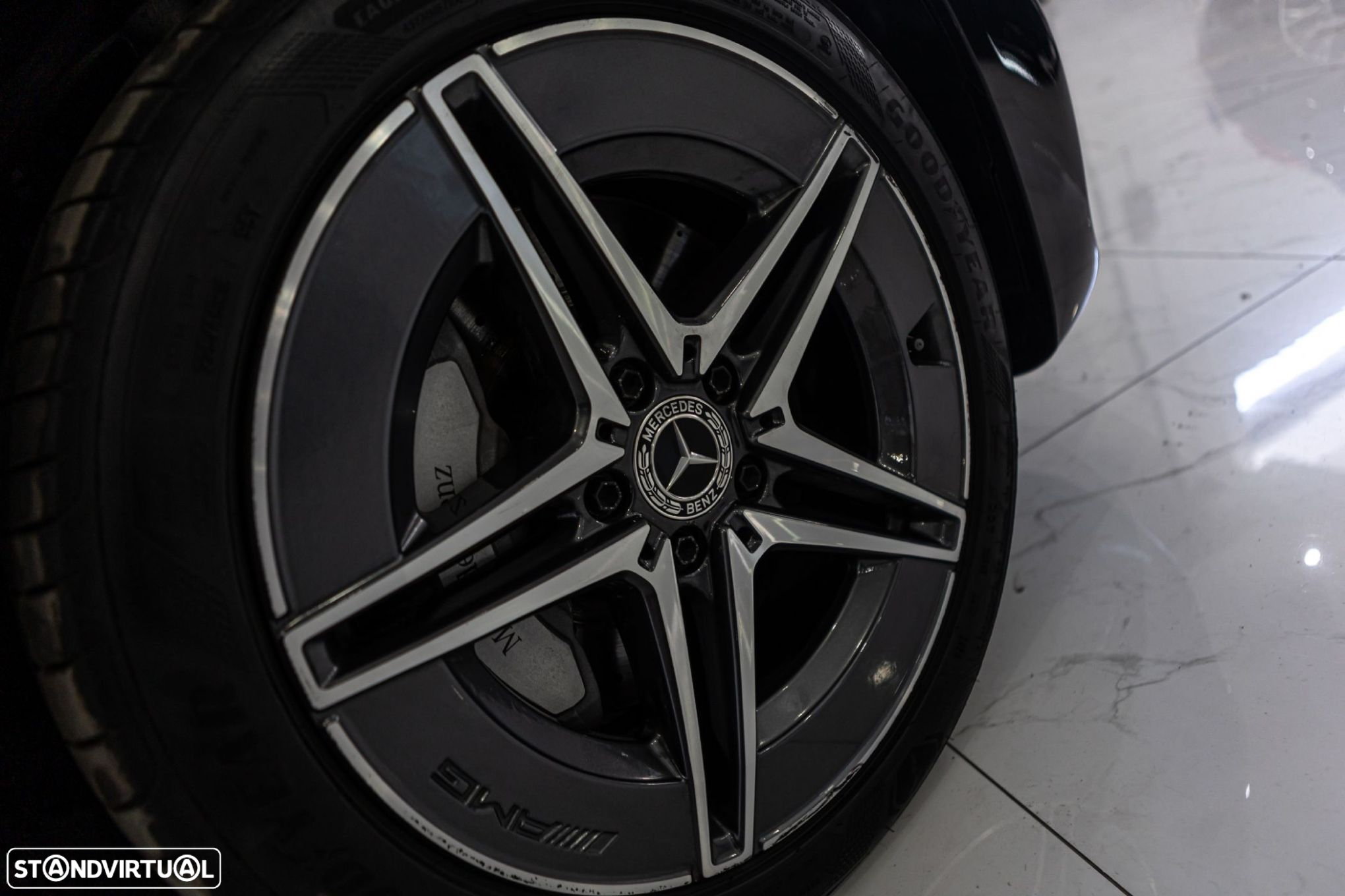 Mercedes-Benz C 300 e AMG Line - 10