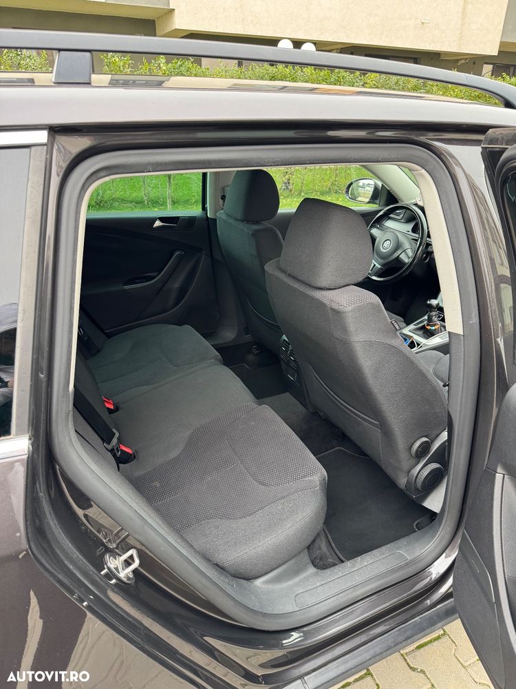 Volkswagen Passat - 10