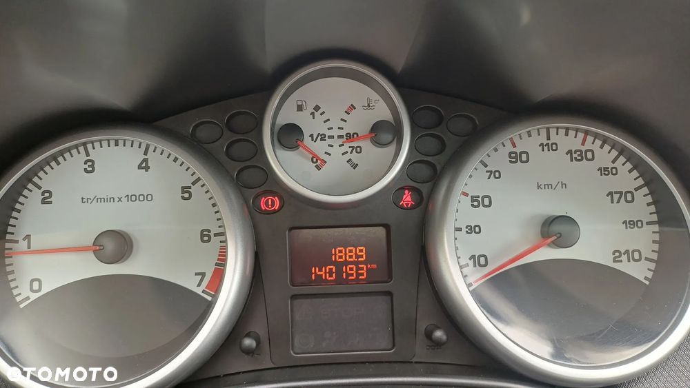Peugeot 207 75 Filou - 10