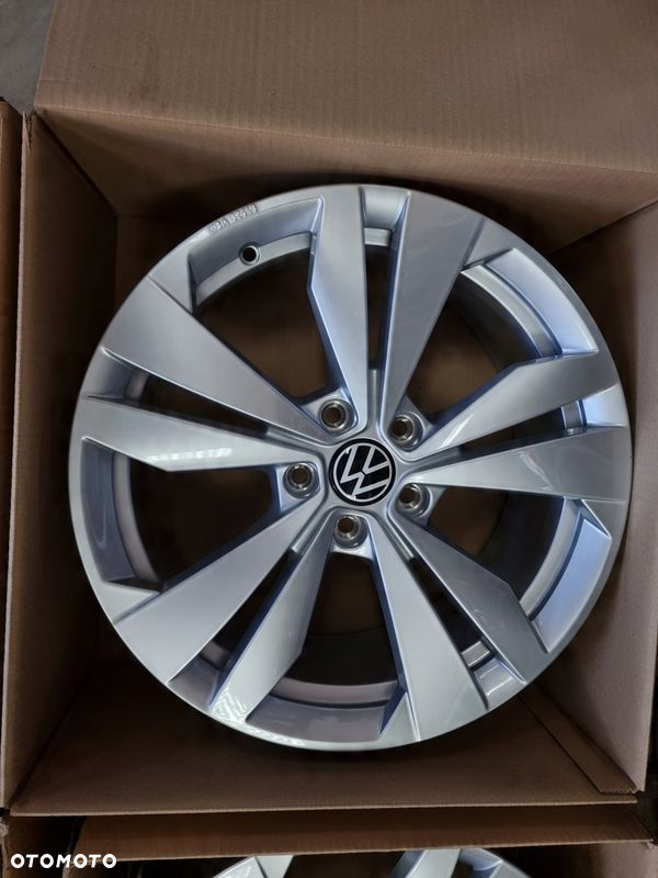 Felga Vw Golf 5/6/7/8 Bora Jetta Touran Vento 18 - 3