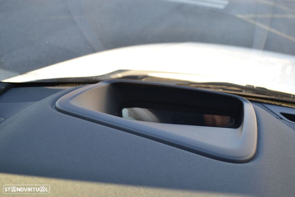 Land Rover Range Rover Evoque 1.5 P300e AWD SE Auto - 34