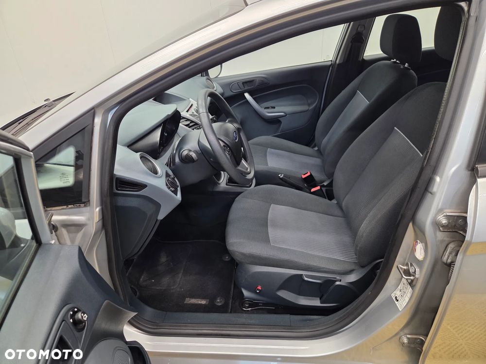 Ford Fiesta 1.25 Trend - 11