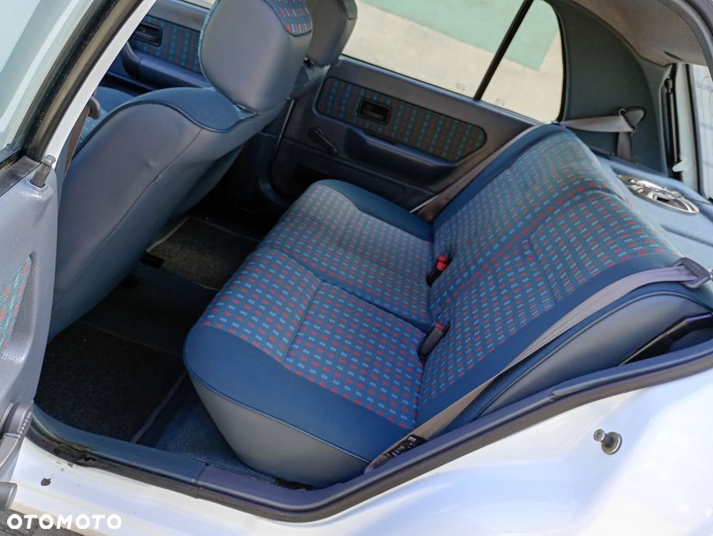 Renault Clio - 9