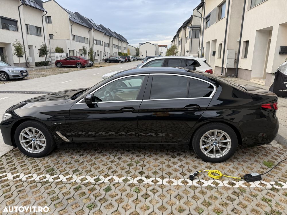 BMW Seria 5 530e xDrive Aut. Luxury Line - 24