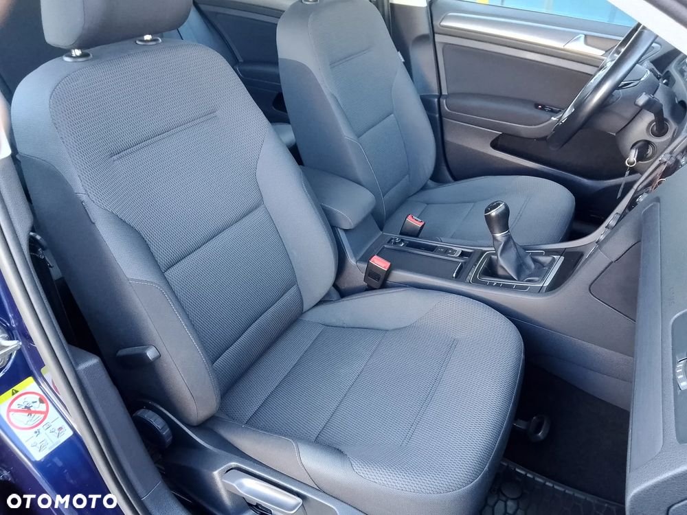 Volkswagen Golf 1.5 TSI BMT Comfortline - 37