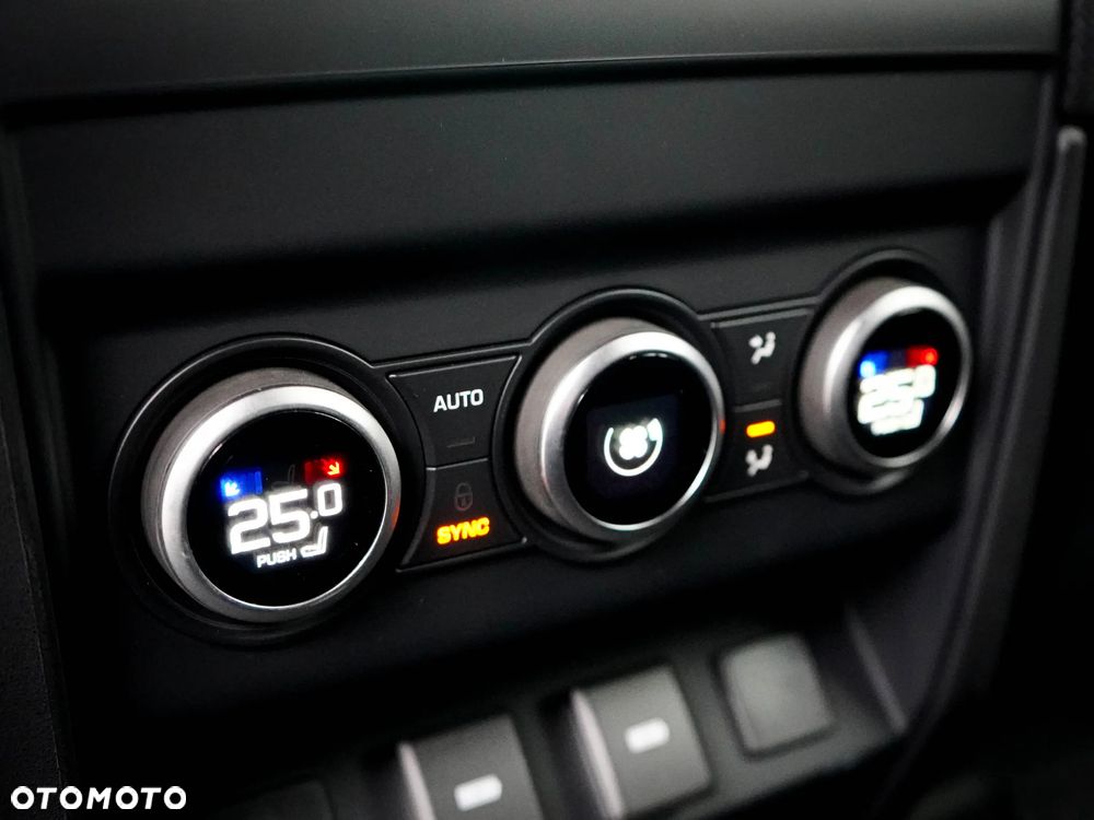 Land Rover Defender 5.0 P525 V8 - 35