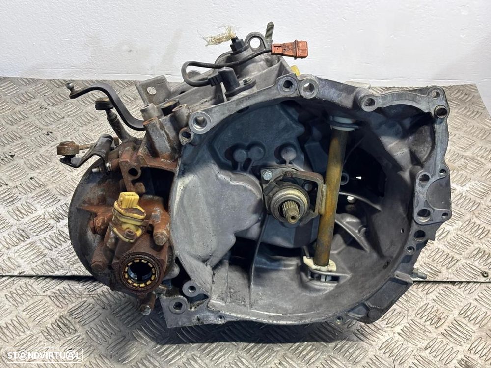 Caixa de velocidades manual PEUGEOT 406 1.8 16V REF. 20TE07 MOTOR LFY - 1