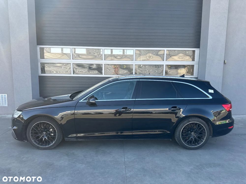Audi A4 Avant - 1