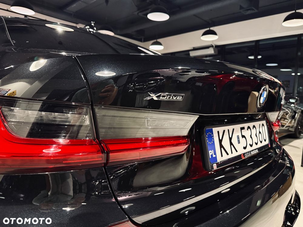 BMW Seria 3 320d xDrive mHEV M Sport sport - 7