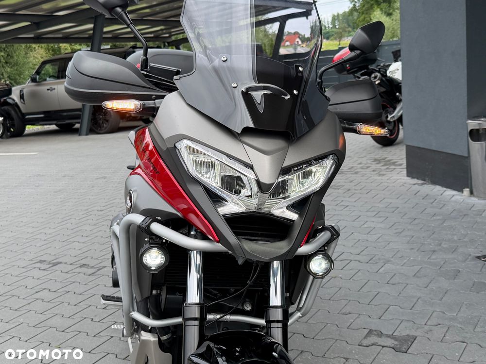 Honda VFR - 27