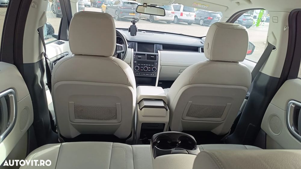 Land Rover Discovery Sport - 7
