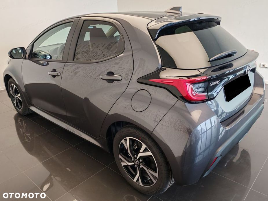 Toyota Yaris - 5